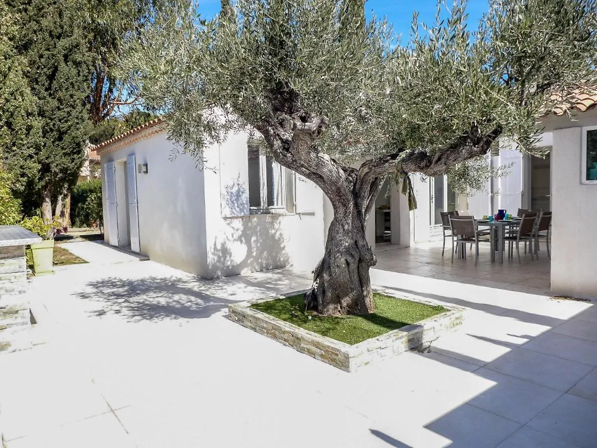 Holiday Home Les Vallons De La Gaillarde 1 By Interhome Saint Aygulf